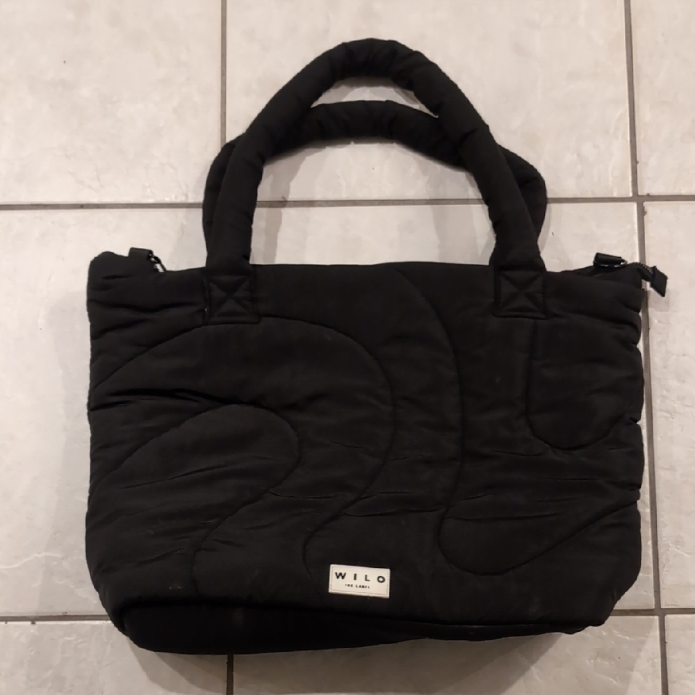 Wilo The Label Black Puffy Bag